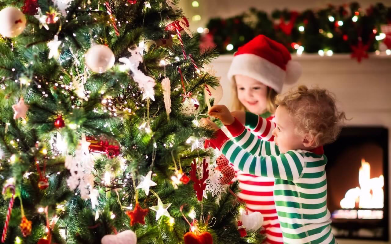 Supporting Young People’s Wellbeing During the Holiday Season: Practical Tips for Parents Image