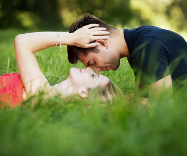 Simple Tips on Building Emotional Intimacy in Relationships Image