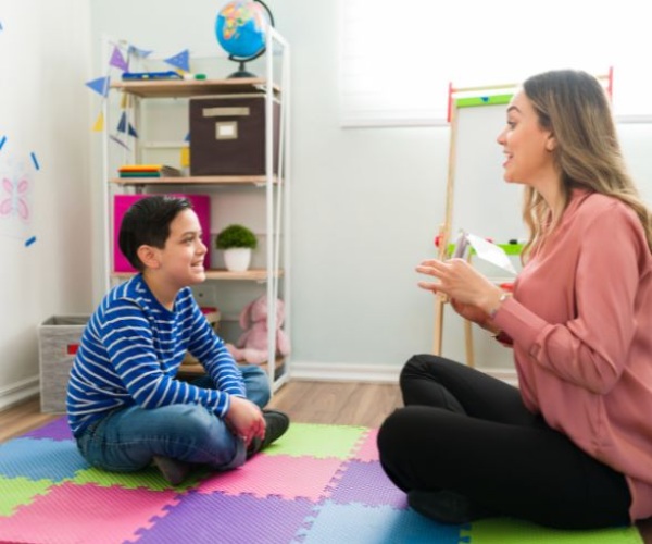 How can a speech pathologist help my child? Image