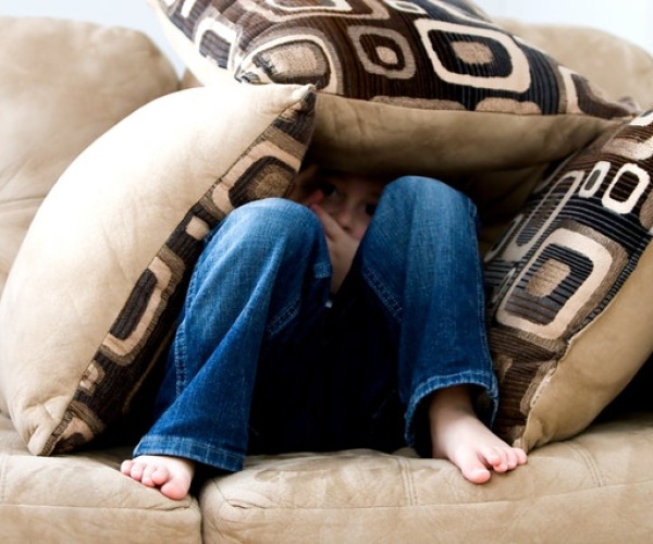 Help! my child’s having a meltdown. Helpful tips on how to respond Image