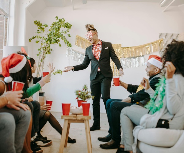 Managing Alcohol During Christmas Holidays Image