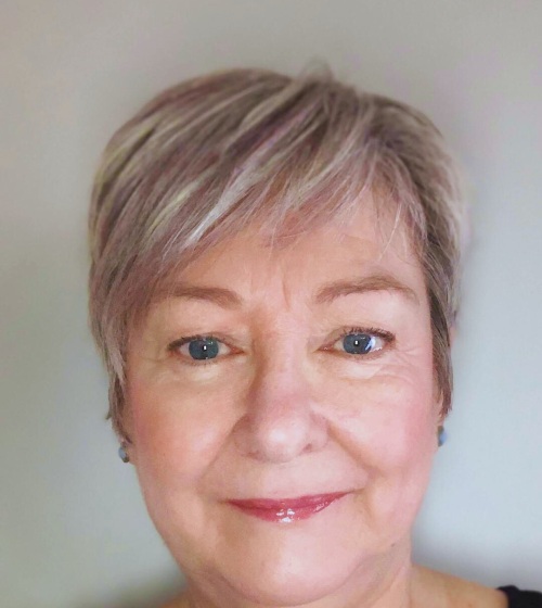 Ms Deborah Roberts Image